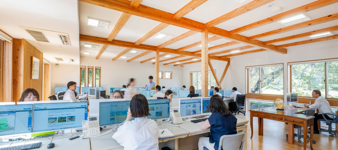 オフィス風景、成長支援の仕組み、FAQイメージ